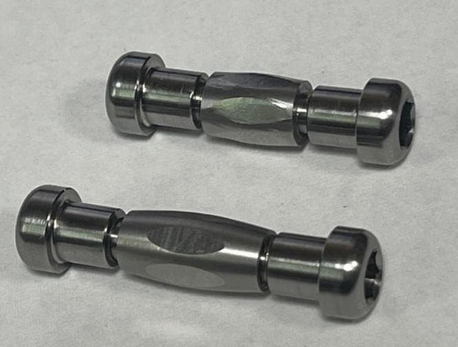 チネリスーパーコルサ用チタンシートピン