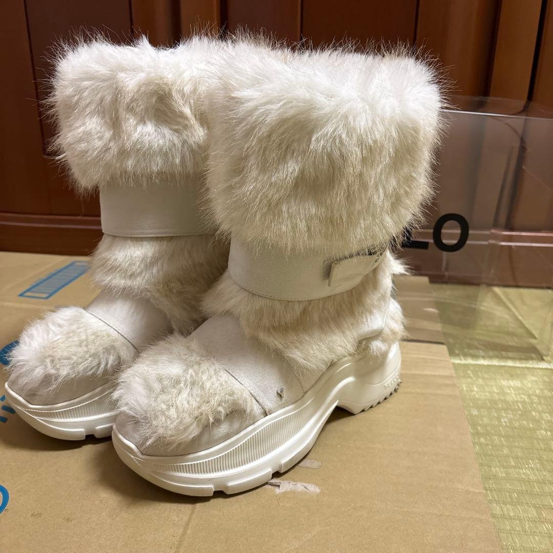 MOLO SHORT BOOTS L ホワイト