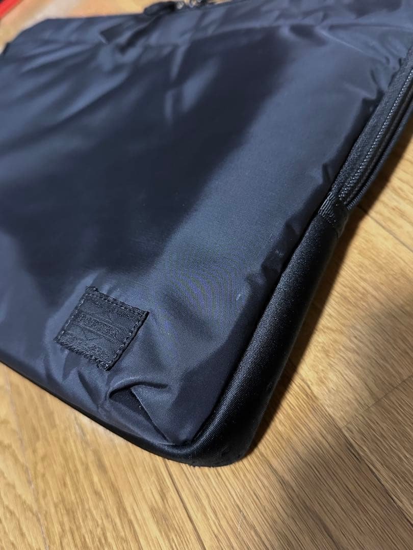 マ*明様 ヘッドポーターブラックビューティPCケース MacBookケース 15