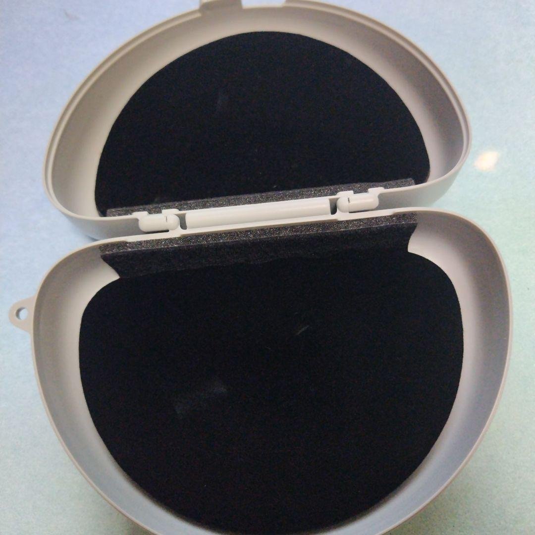 ココチモ きこえるホン（耳に入れないスマート集音器） 限定カラー︰ブルー