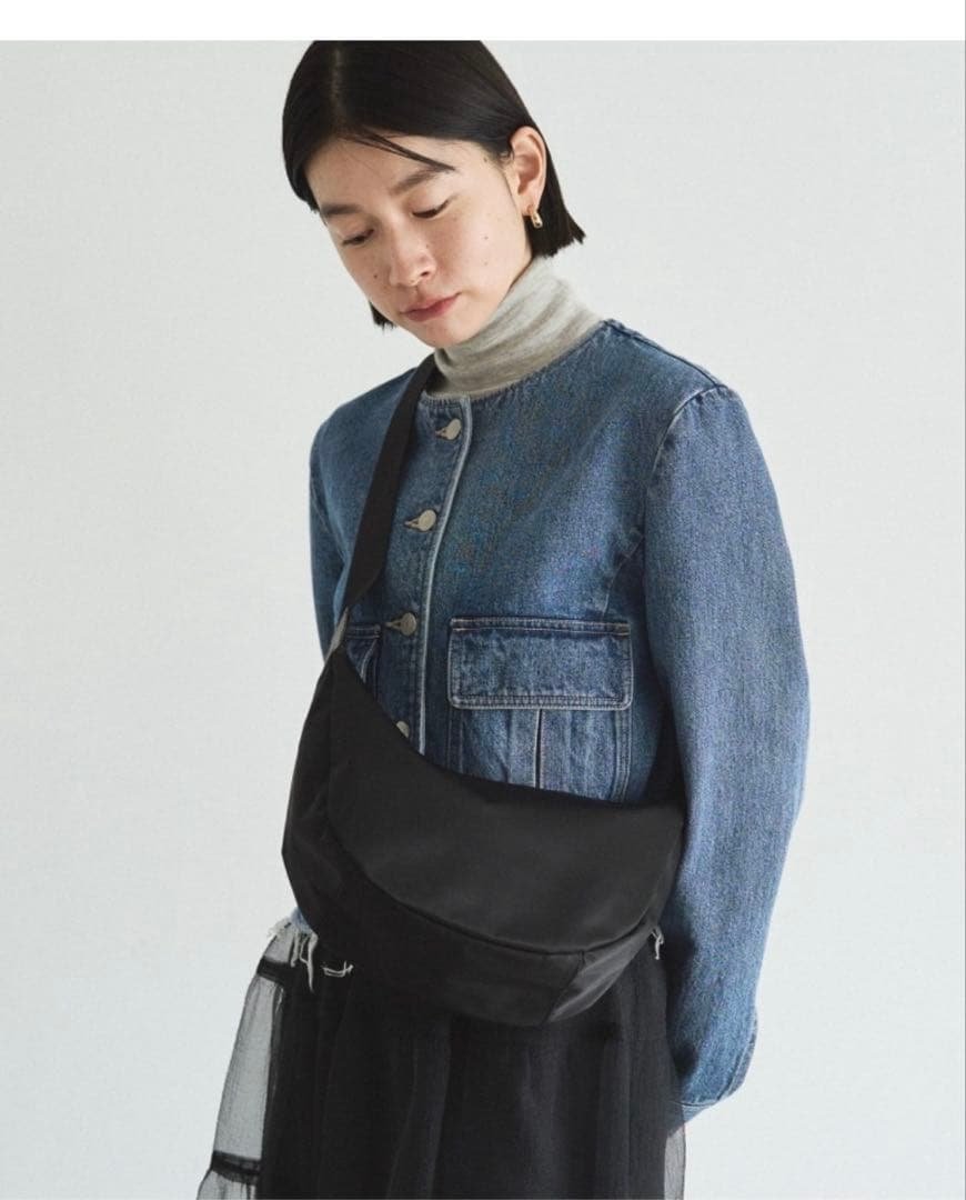 ラシット◾️未使用品に近い◾️ブラック ショルダーバッグ
